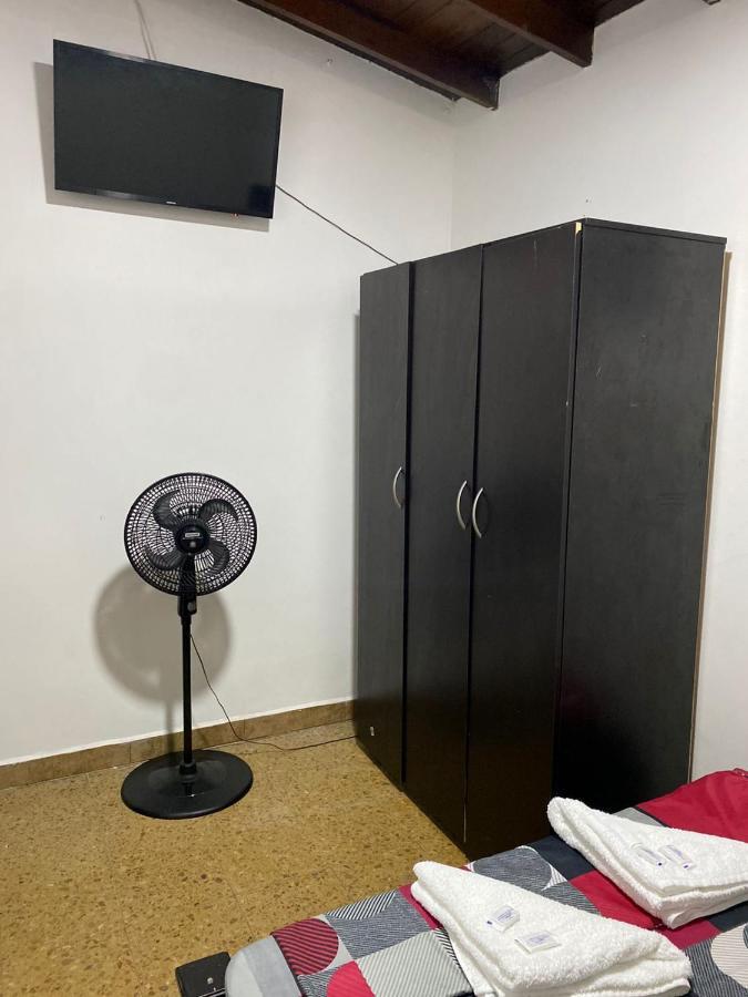 Apartamentos Excelente Ubicacion 메딜린 외부 사진