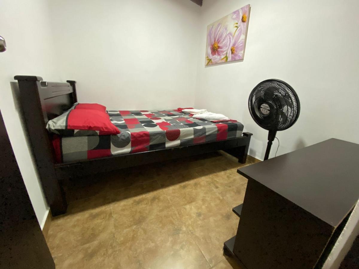 Apartamentos Excelente Ubicacion 메딜린 외부 사진